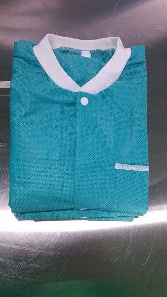 Green Disposable Lab Suits V Neck Eco - Friendly Tensile Strength